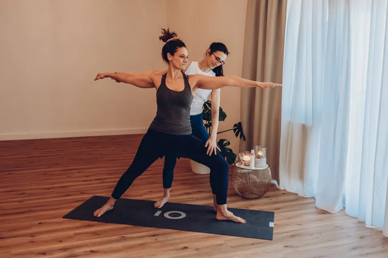 Yoga Basic Kurs - Veronika Hindera vom Golden Yoga Loft Ansbach