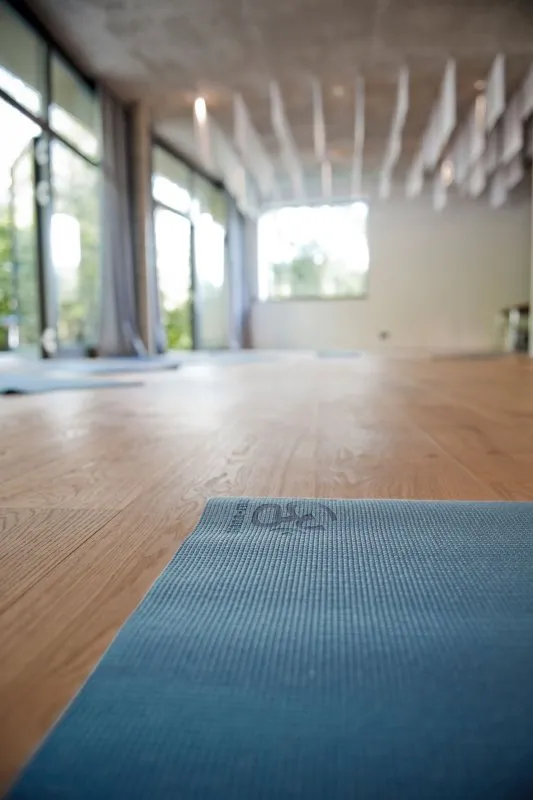 yoga-01-800×800-q85